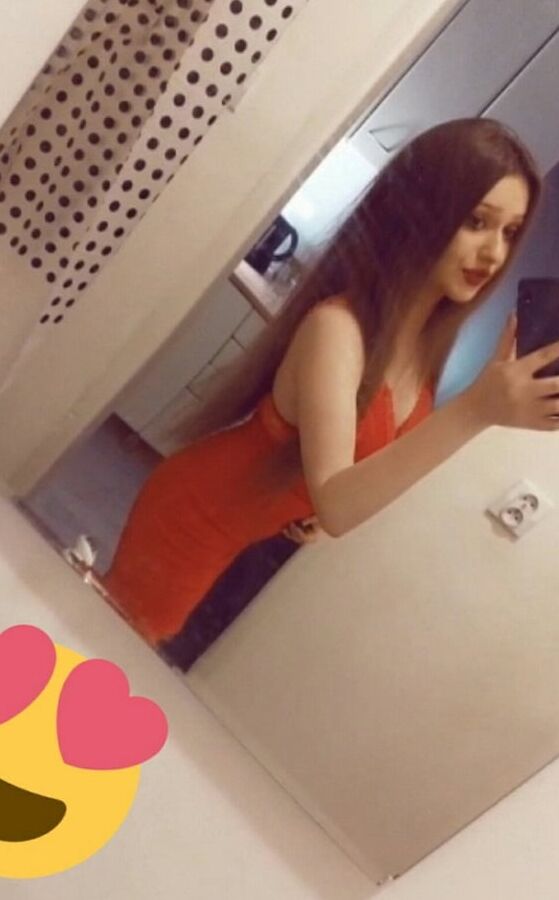 Polonaise chaude et serrée, bas, collants, selfie, talons hauts
