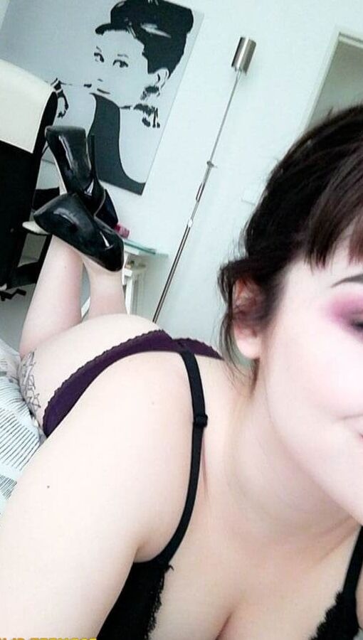 FRENCH SLUT