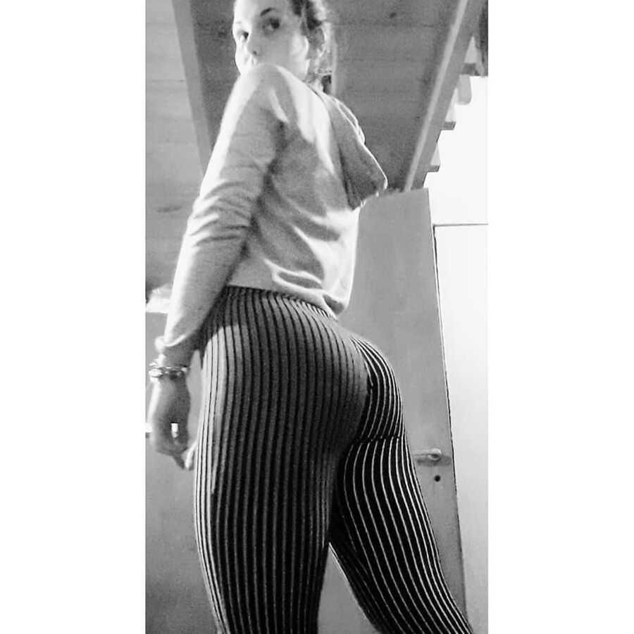 On Instagram- analia_schunke