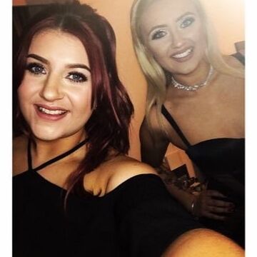 Gogglebox Izzi Warner
