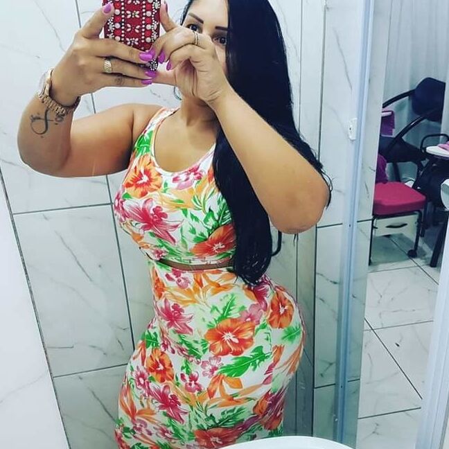 DANIELE MORENA DANCARINA CAVALA RABUDA ENORME
