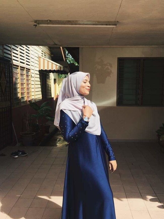 Cikgu Syamiera body padu gersang