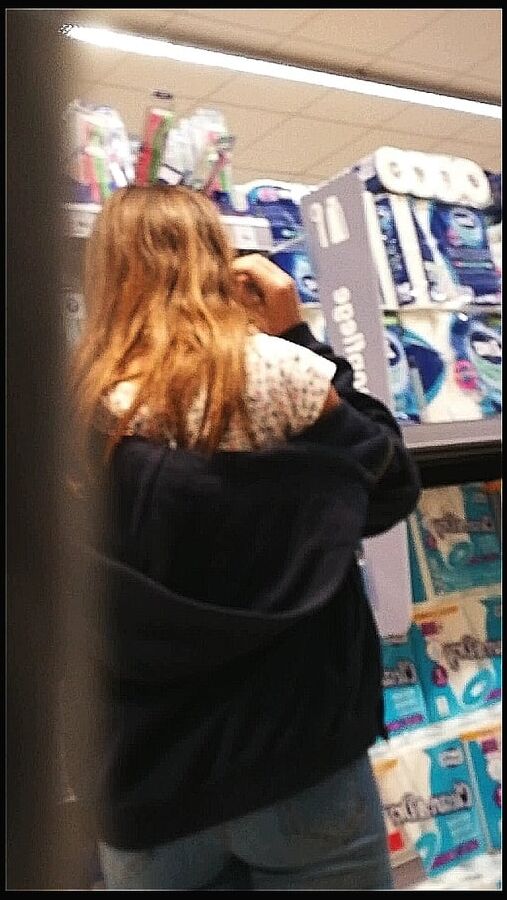 Geiler Arsch im Supernarkt