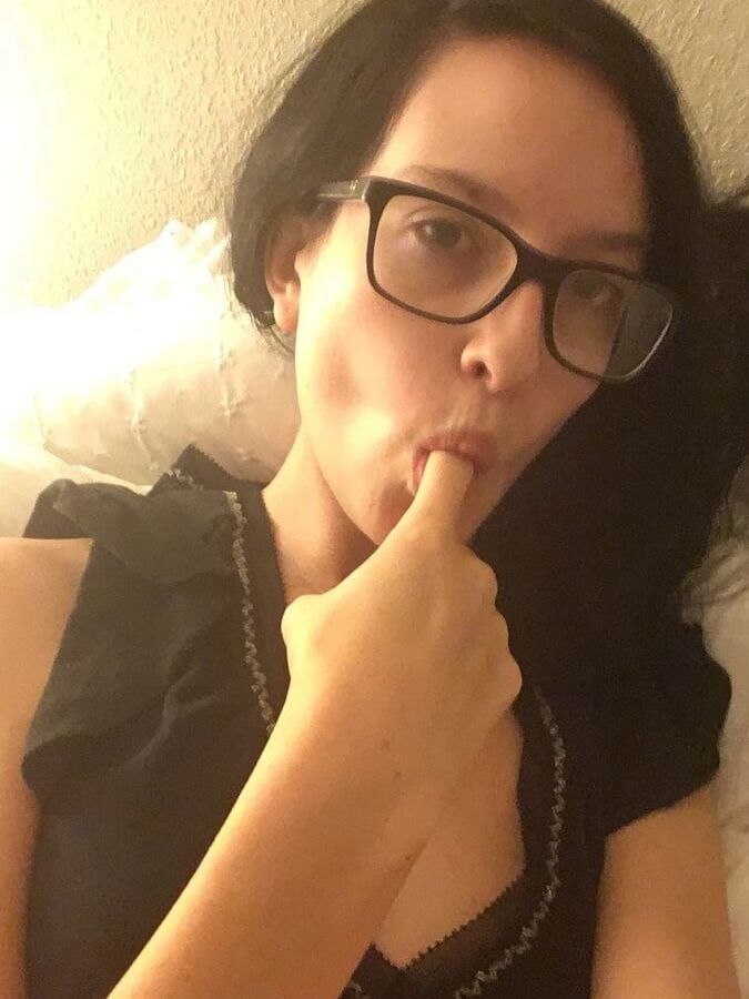 Nerdy babe