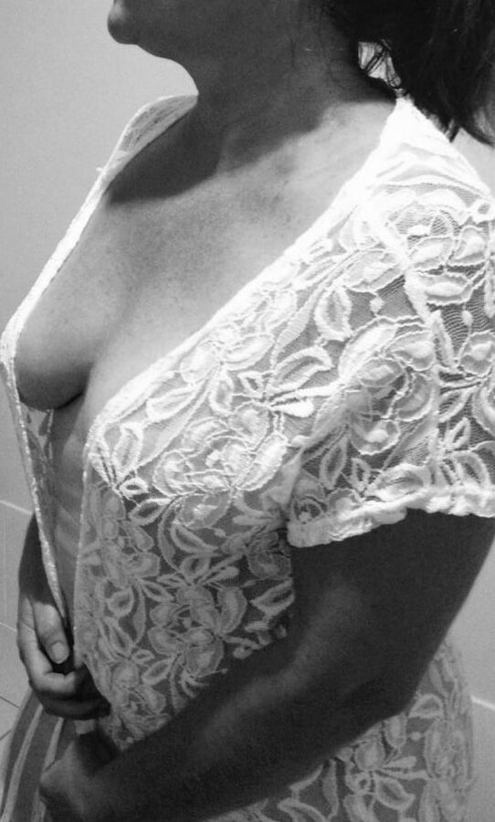 Hotwife for your cock