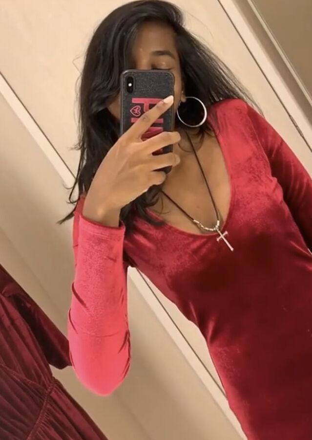 Karissaa, A Sexy Slutty Bitchy Hoe is getting Exposed!