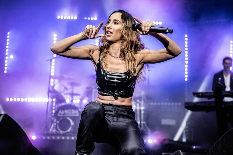 Medina in PVC top
