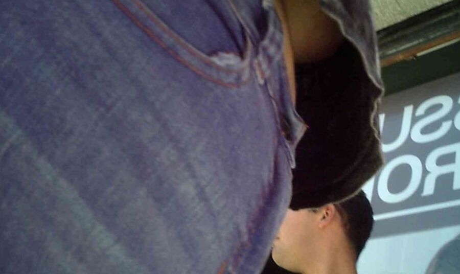 voyeur blonde tits