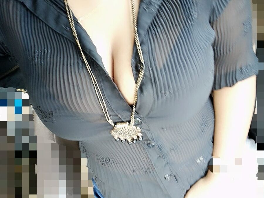 Indian big boobs in shirt