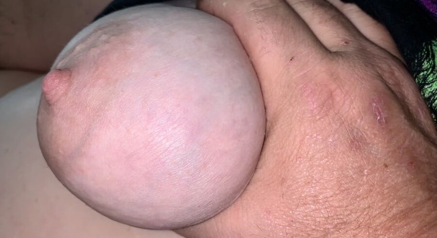 Nipples that beg to be sucked!