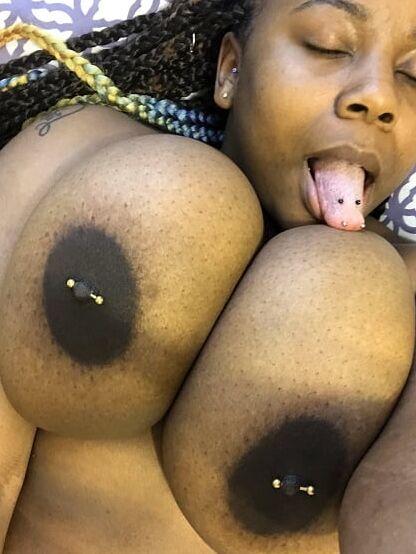 Ebony Titty Goddesses