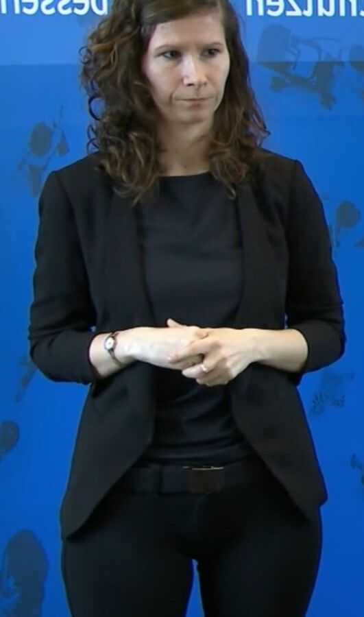 Sexy Dolmetscherin