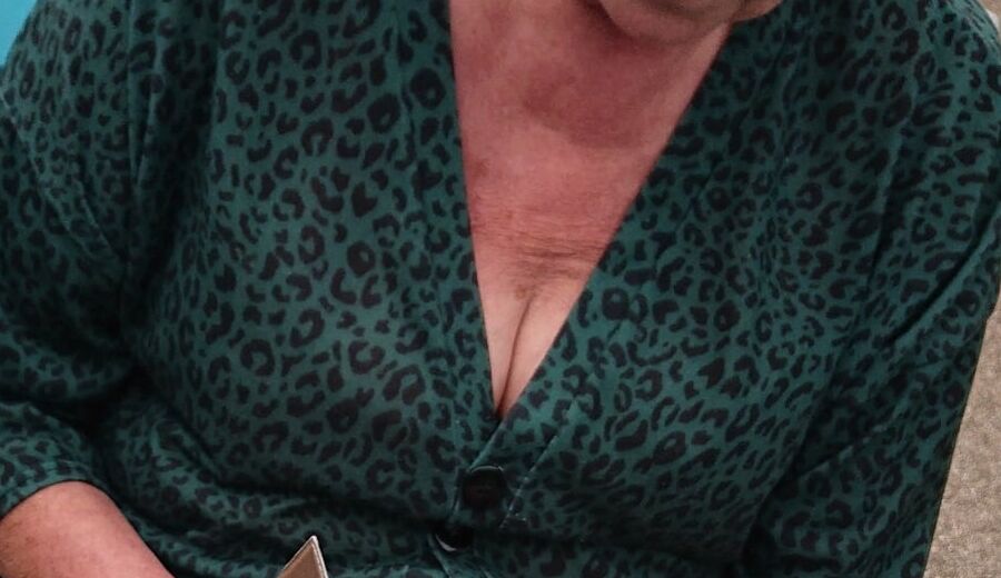 Downblouse
