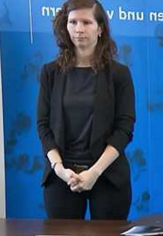 Sexy Dolmetscherin