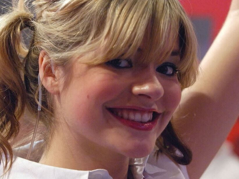 Lockdown Distraction - Holly Willoughby
