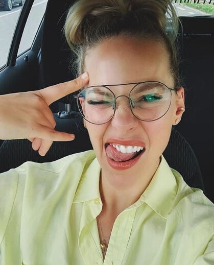 Cum or fake Eline De Muynck