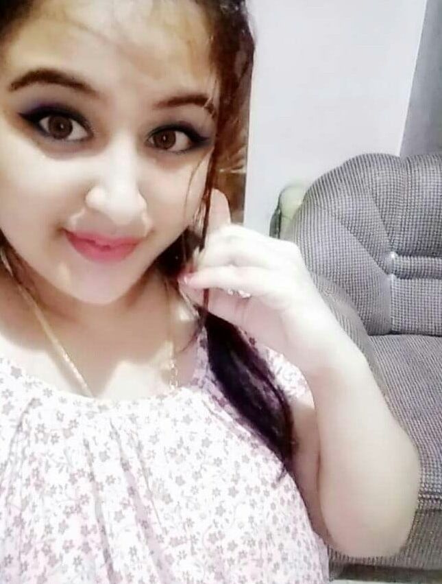 Hot girl alivia