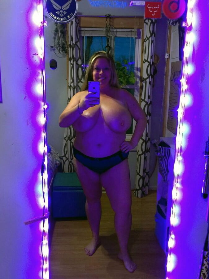 Big tit Gilf