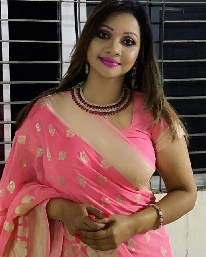 FOR BENGALI LOVERS NON NUDE
