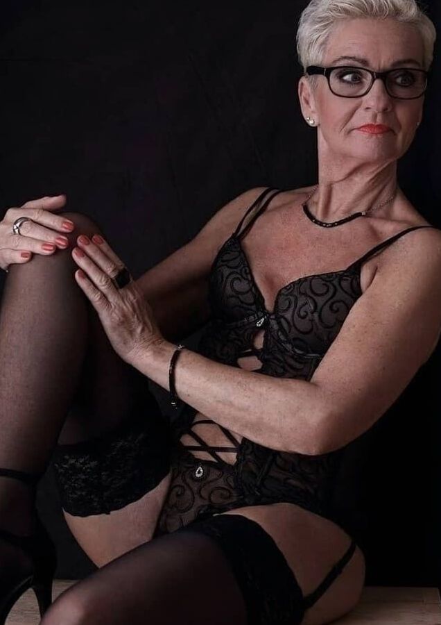 Mature Wives