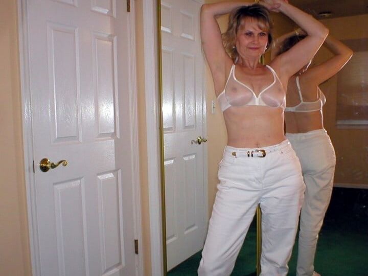 Milf Jeannie