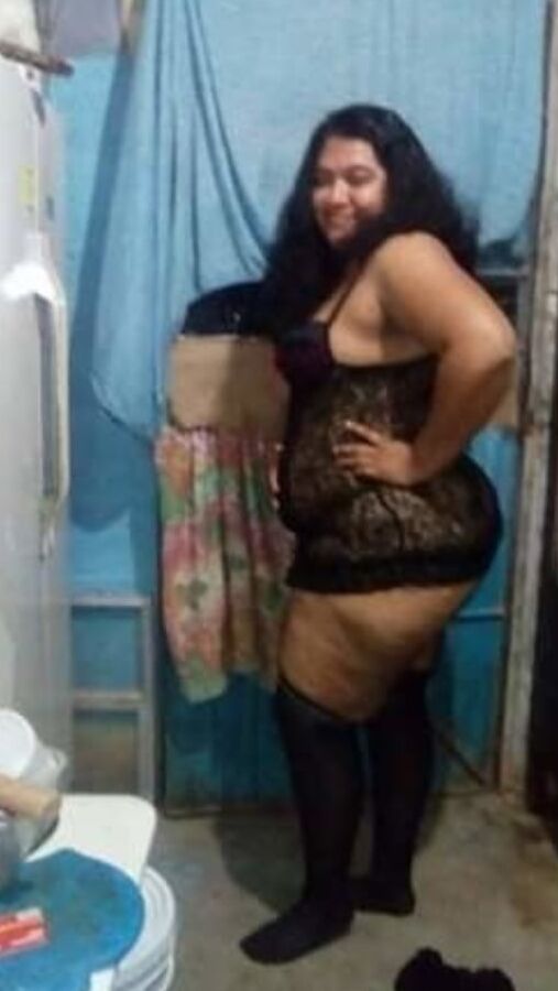 Mature Latin slut