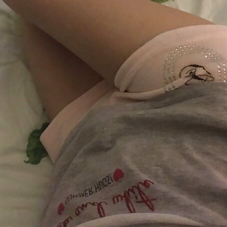 Skinny and slim mum loves to show off