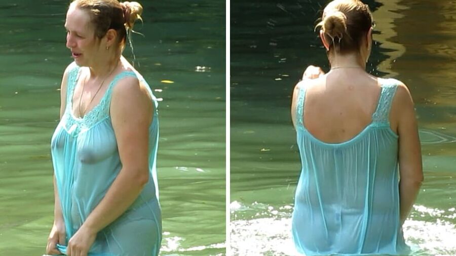 Mature Russian women bathe in cold water