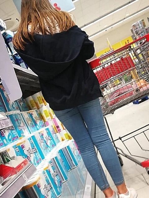 Geiler Arsch im Supernarkt