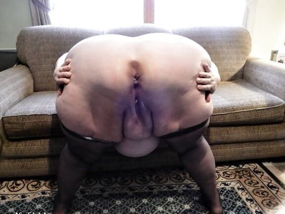 DEEP ANAL MATURE BUTTHOLES