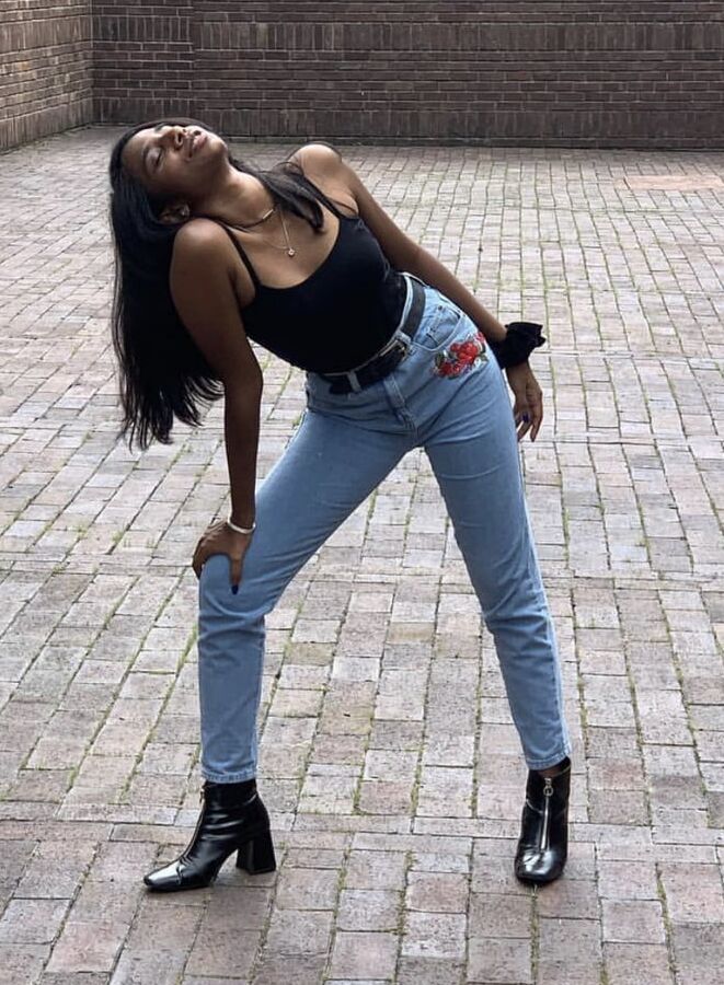 Karissaa, A Sexy Slutty Bitchy Hoe is getting Exposed!