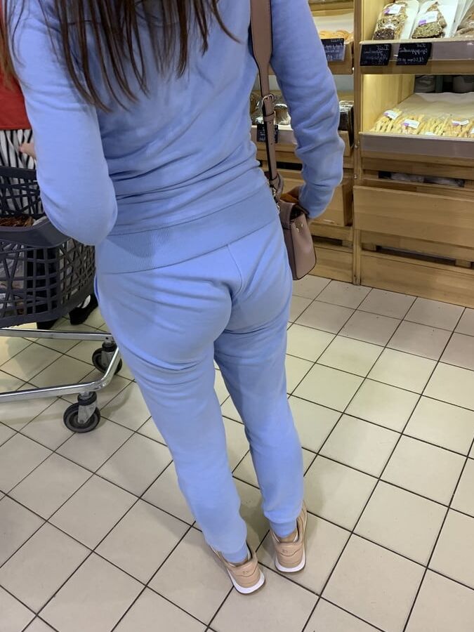 Mmm hot ass mature