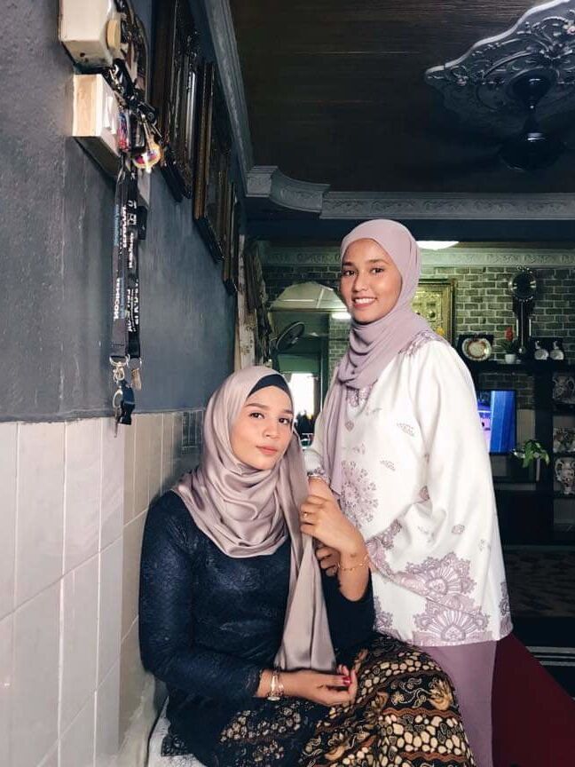 Cikgu Syamiera body padu gersang