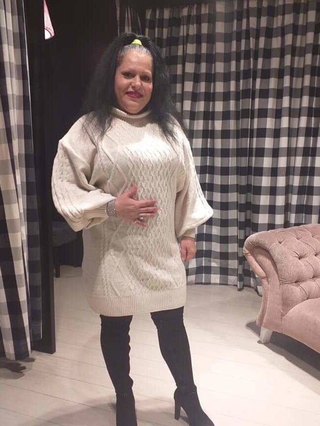 Romanian Milf Women