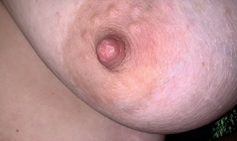 Nipples that beg to be sucked!