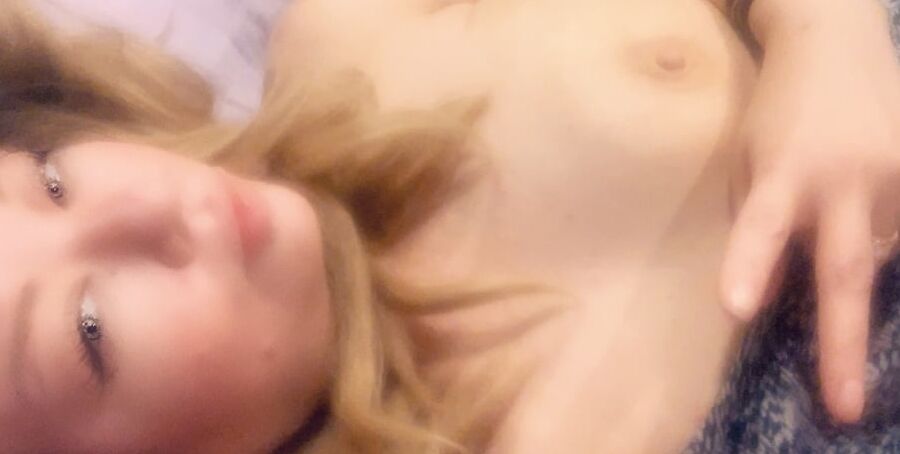 expose leave dirty comments and tribute this dirty cumpig!!