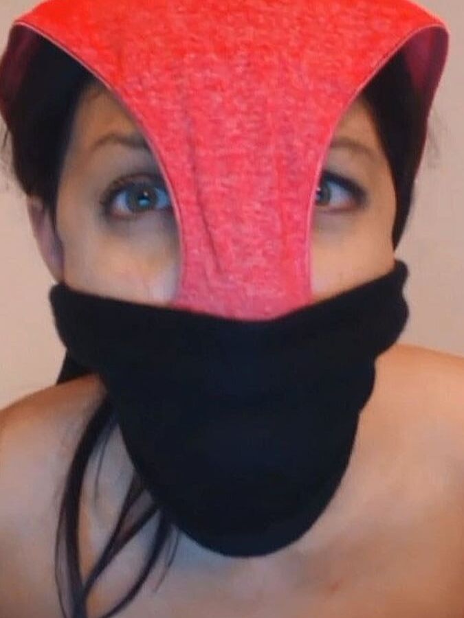Dumb Panty Pigs. Dumme Panty Schlampen