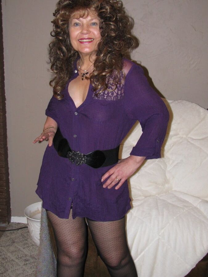 HOT CANADIAN LITTLE BEAUTY NADINE