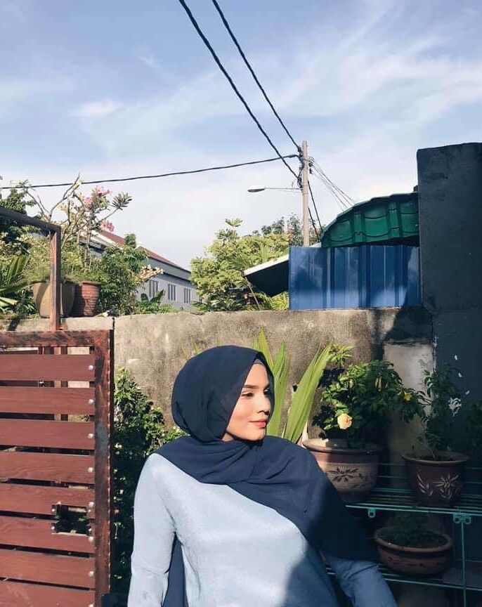 Cikgu Syamiera body padu gersang