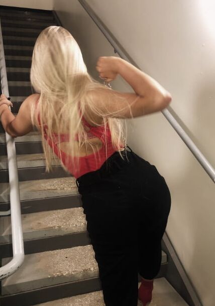 UCONN &; Girl Amanda