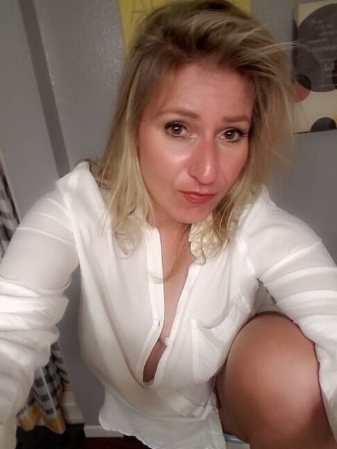 Blonde slutty mom Milf exposed Big tits slut to expose