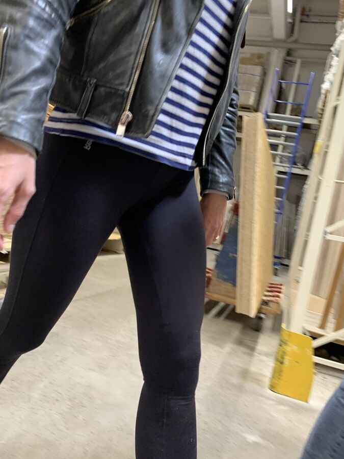 I like her hot ass