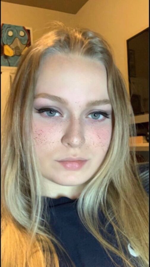 Sosa snowbunny (Virginia slut)