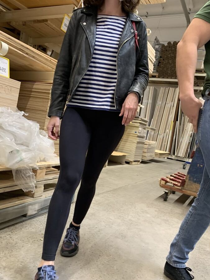 I like her hot ass