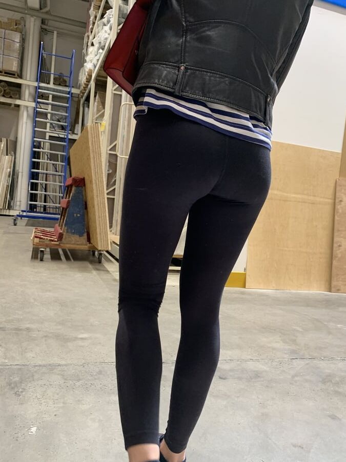 I like her hot ass