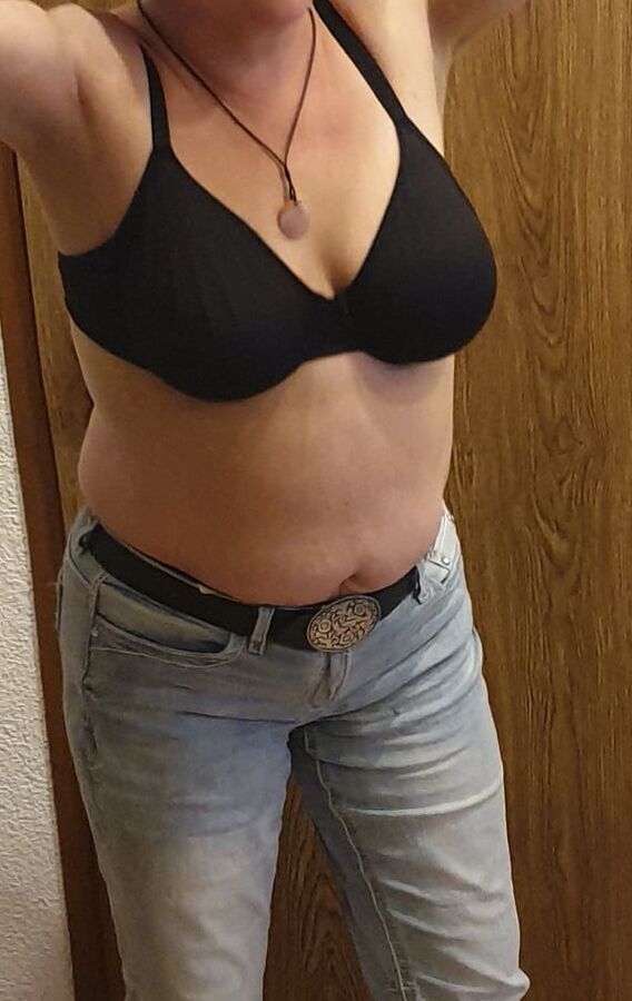 Sabrina Loves to Show Off