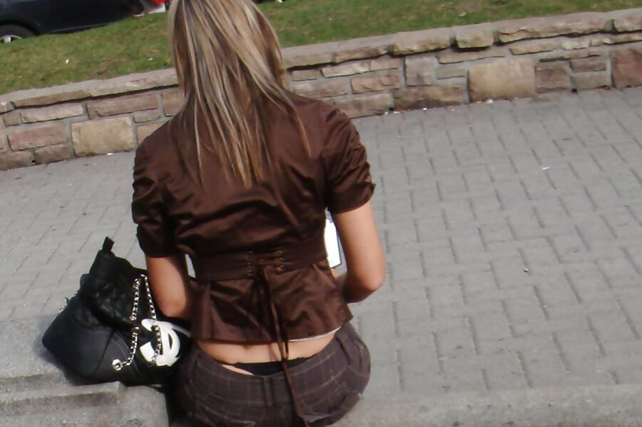 Wera mostrando tanga