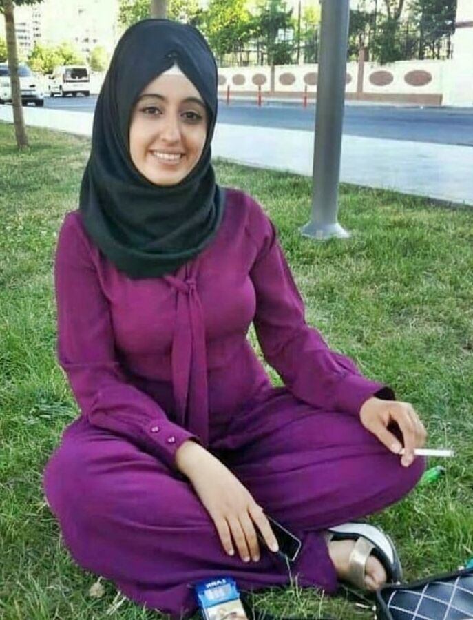 Turbanli Seksi Bacak coraplar turban hijab dolgun dul evli