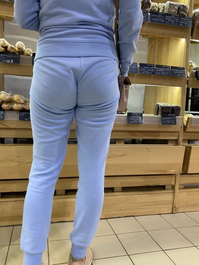 Mmm hot ass mature