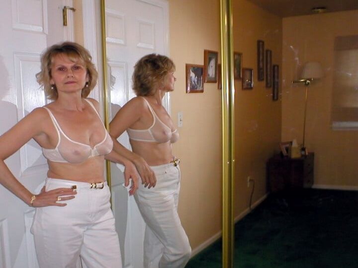Milf Jeannie